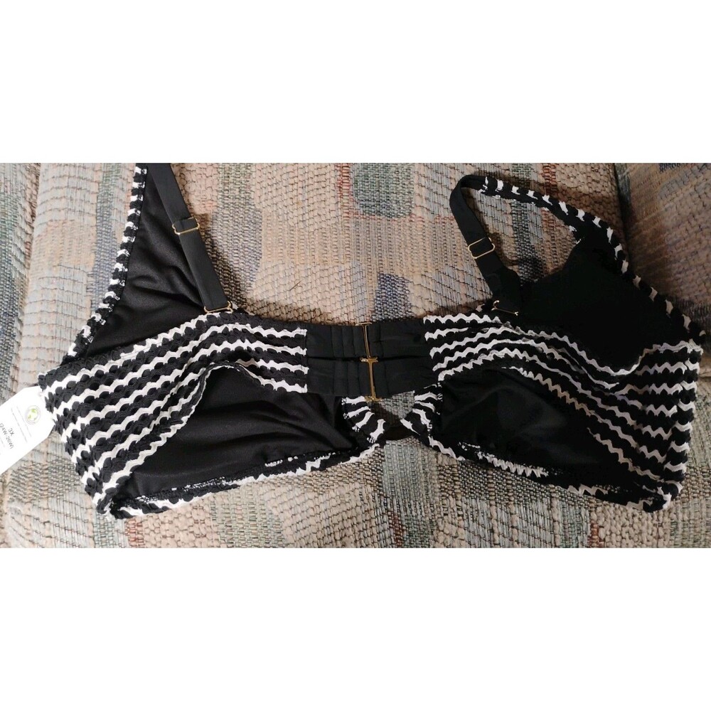 Time And Tru Women's Fashion Swim Top Rich Black & Vivid White 3X (24 W - 26 W) - Picture 2 of 6